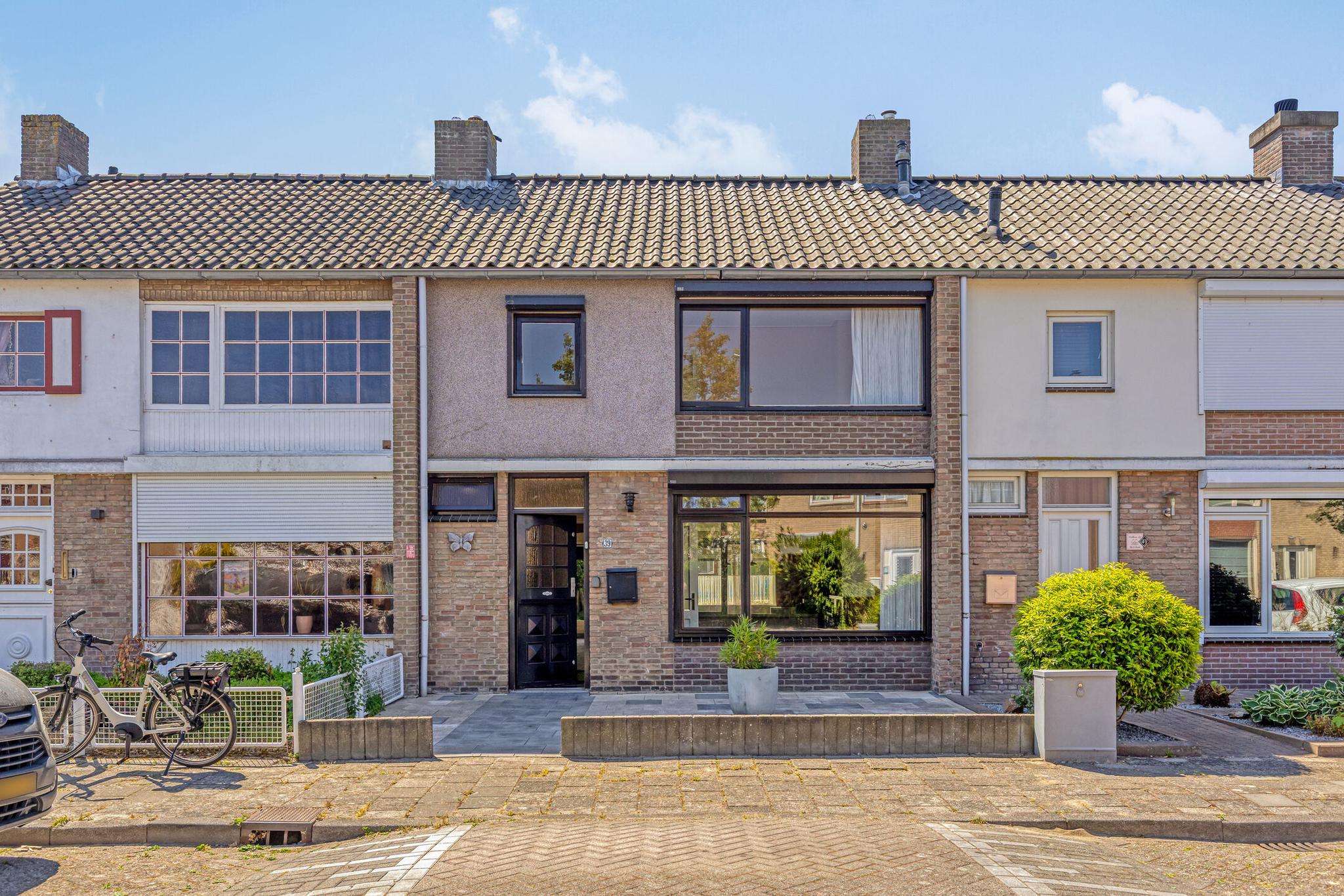 Dr Ensinkstraat 39